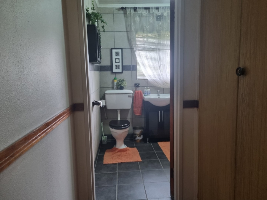 4 Bedroom Property for Sale in Vaalpark Free State